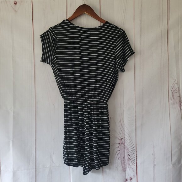 Billabong Romper, M, Black/White Stripes Shorts Romper. - Picture 2 of 7
